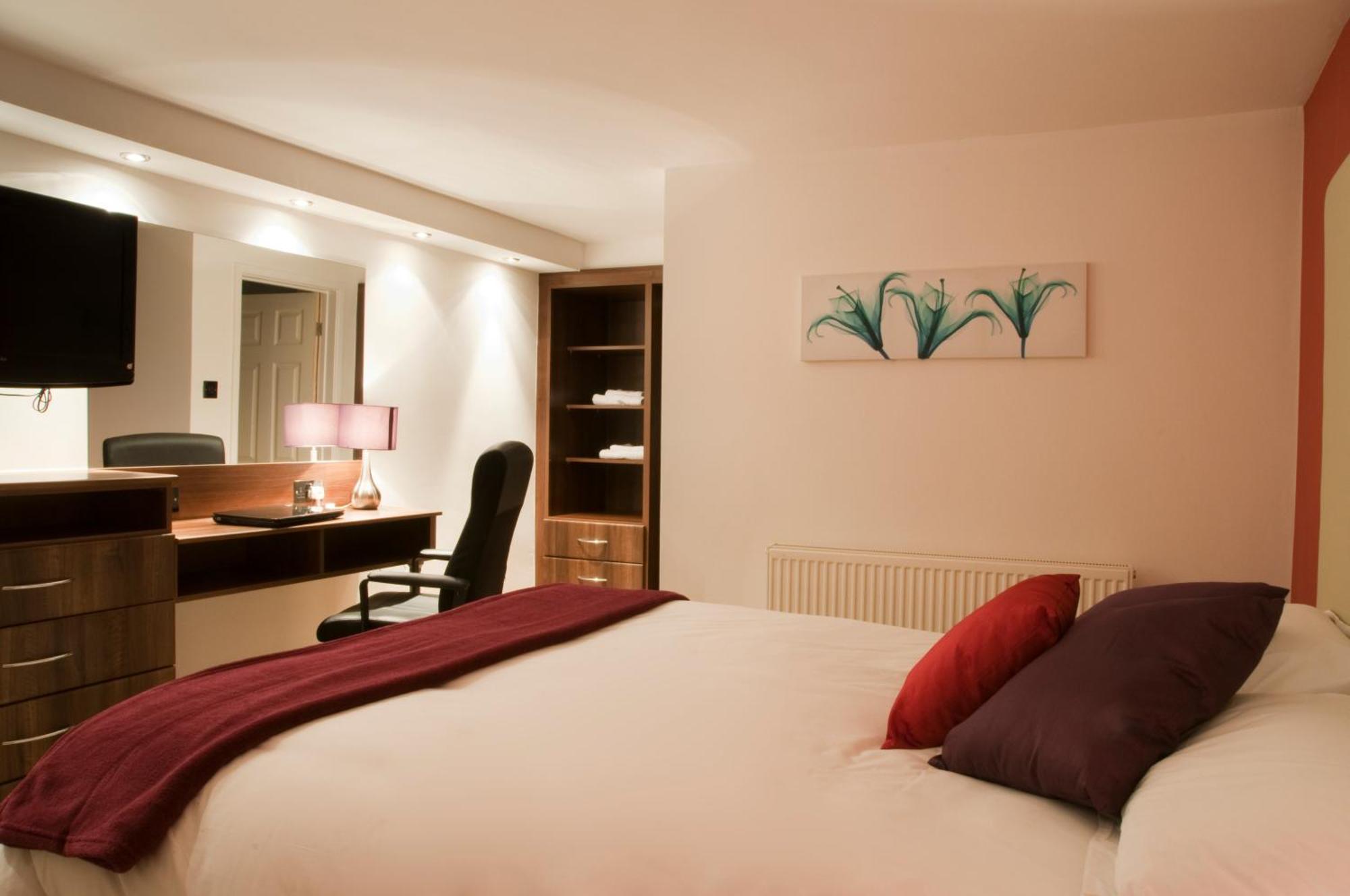 Haveli Hotel Hensol Eksteriør bilde